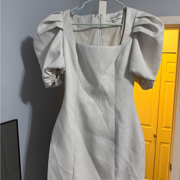 Elliatt Alondra Puff Sleeve Mini Dress - Picture 4 of 4